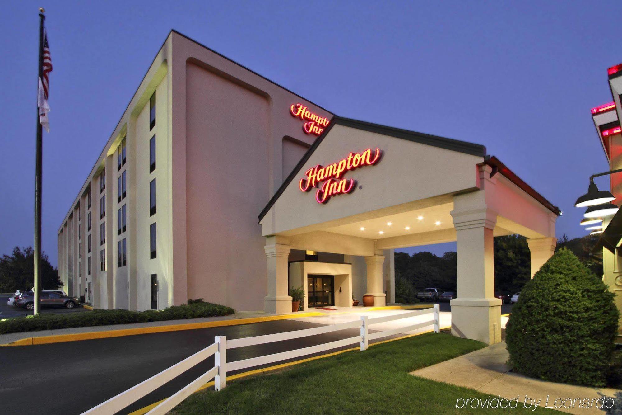 Hampton Inn Плимут-Митинг Экстерьер фото
